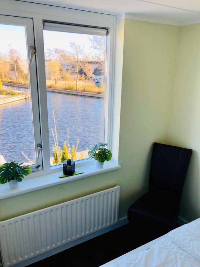 Riverside-Lemmer Esterno foto
