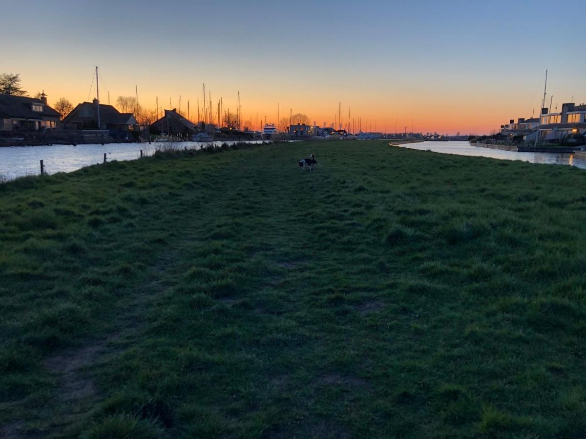 Riverside-Lemmer Esterno foto